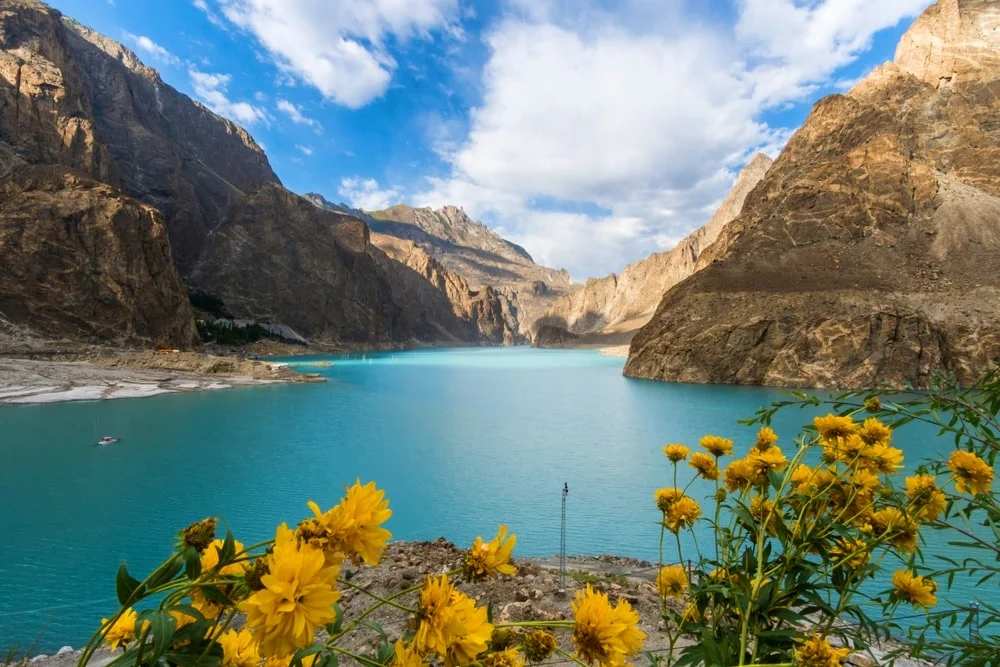 attabad lake a min