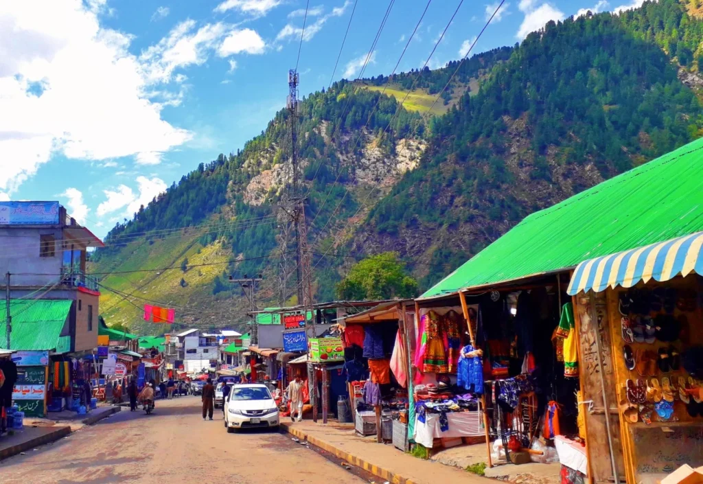 naran bazar min scaled e1709579834324