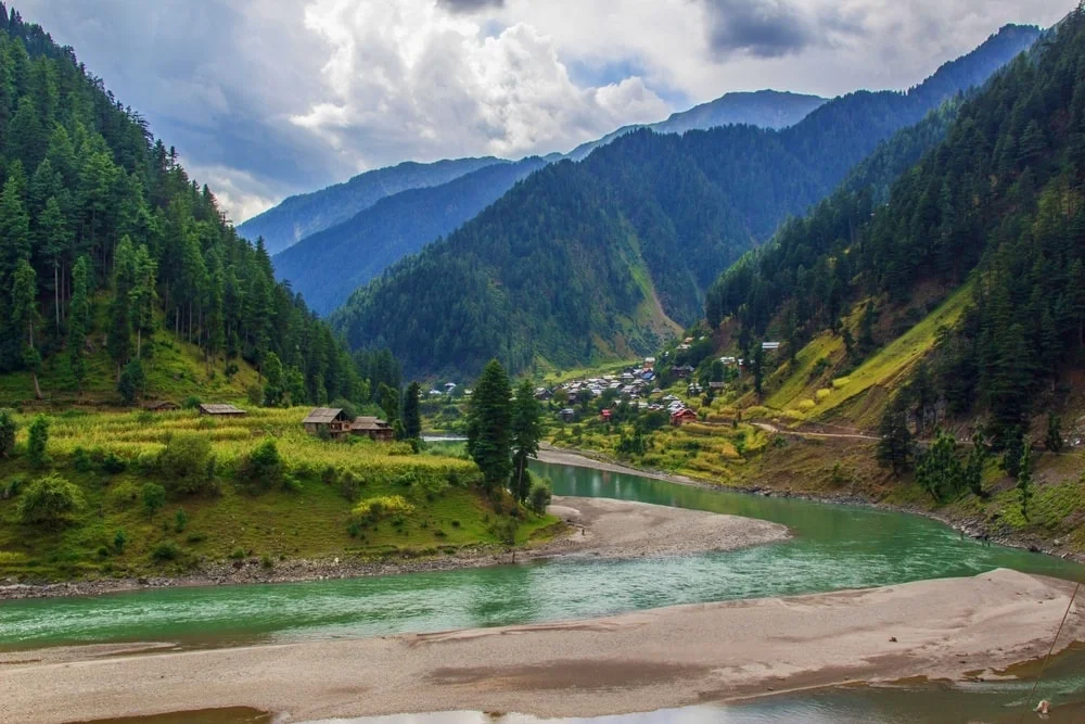 neelum valle river ss min